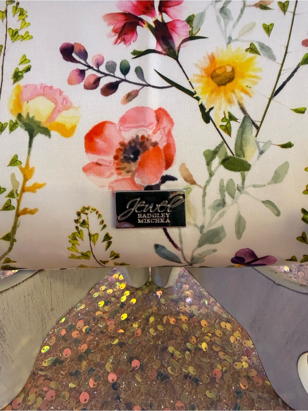 NWT Jewel by Badgley Mischka Signature Bow Envelope Clutch in Floral Pattern - Picture 3 of 11